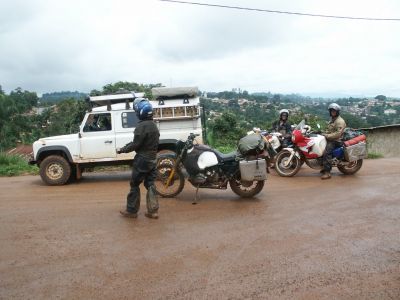 Cameroun - LandRover Moto R100GS AfricaTwin