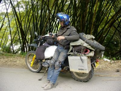 Congo - Direction Franceville Moto R100GS JeanJacques