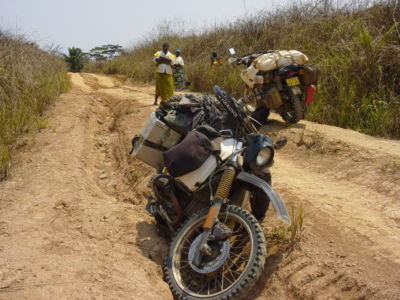 Angola - Moto R100GS XT600