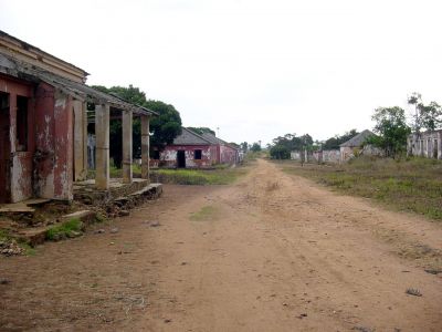 Angola - En direction de N'Dalatando la piste